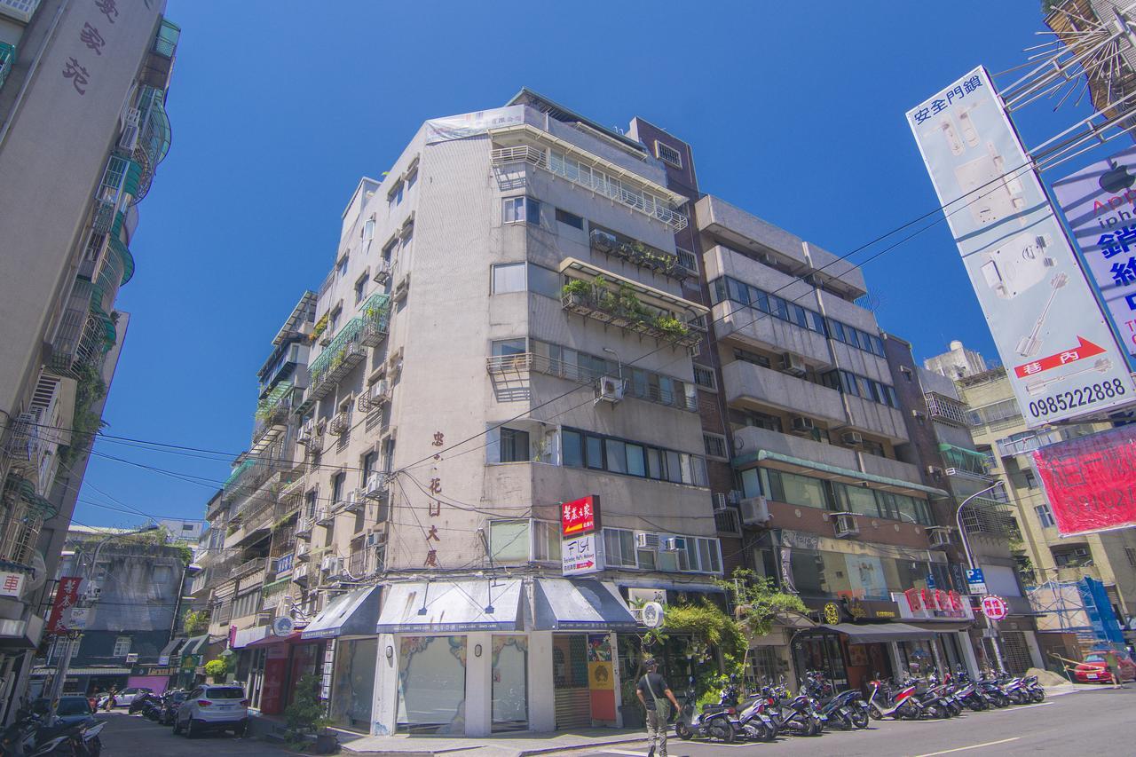 Zhongxiao Dunhua Homestay Taipéi Exterior foto